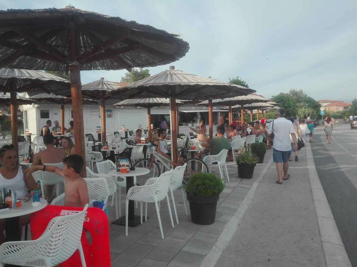 Apartman Bunaric Вир Екстериор снимка