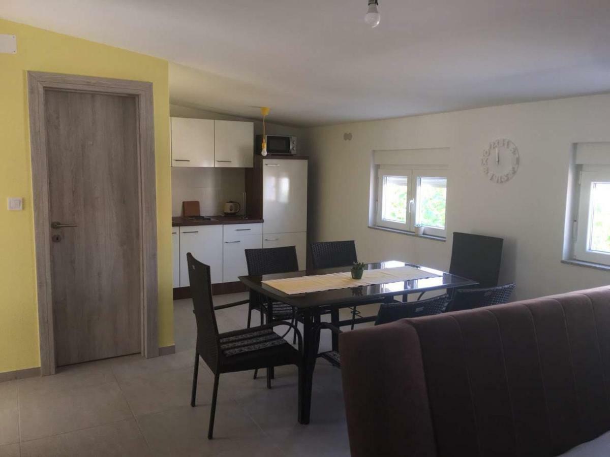Apartman Bunaric Вир Екстериор снимка