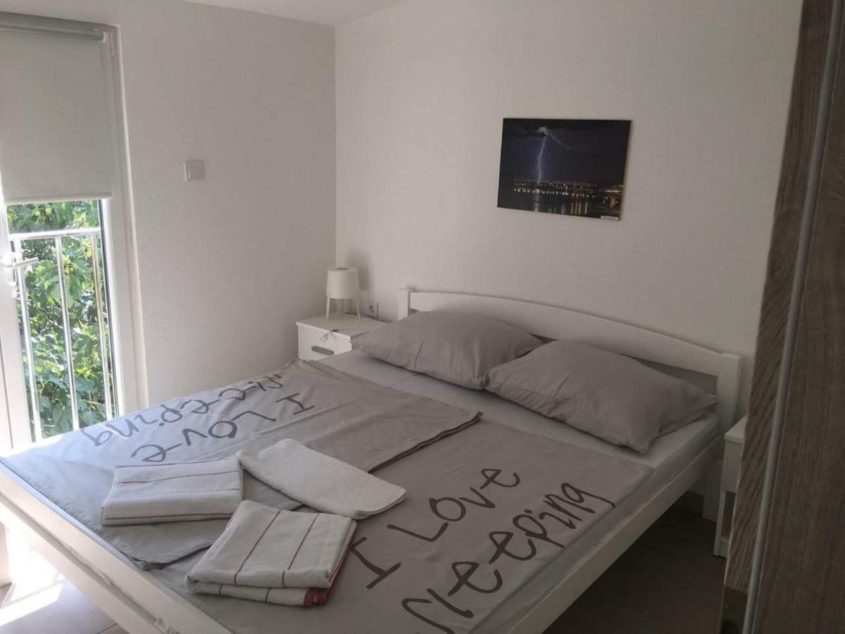 Apartman Bunaric Вир Екстериор снимка