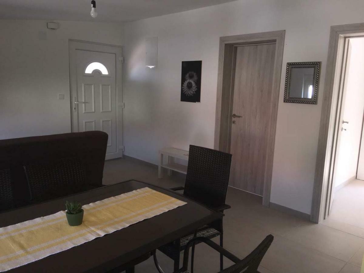 Apartman Bunaric Вир Екстериор снимка